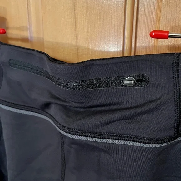 Patagonia Women’s Peak Mission Tights, small, black - Picture 7 of 8